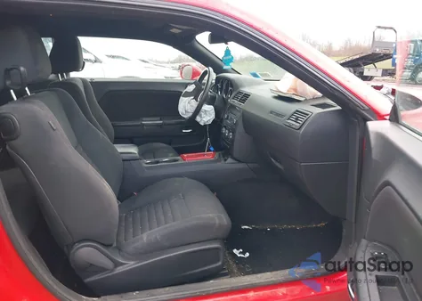 2014 Dodge Challenger Sxt z USA, uszkodzony, nr VIN 2C3CDYAG5EH126745